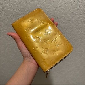 Louis Vuitton Vernis Wallet